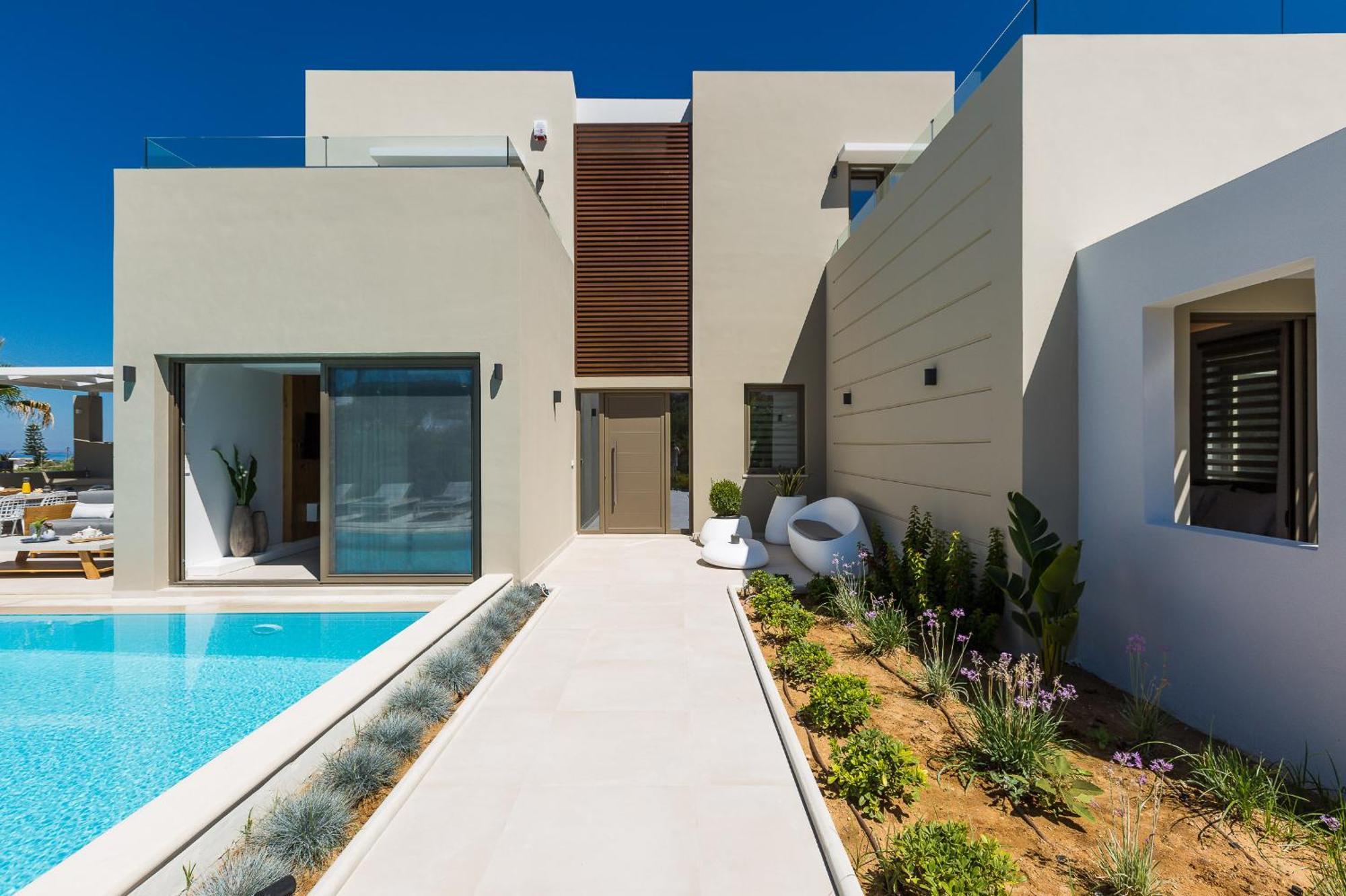 Vasilios Villa, With Pool, Gym & Close To Beach, By Thinkvilla Loutra Buitenkant foto