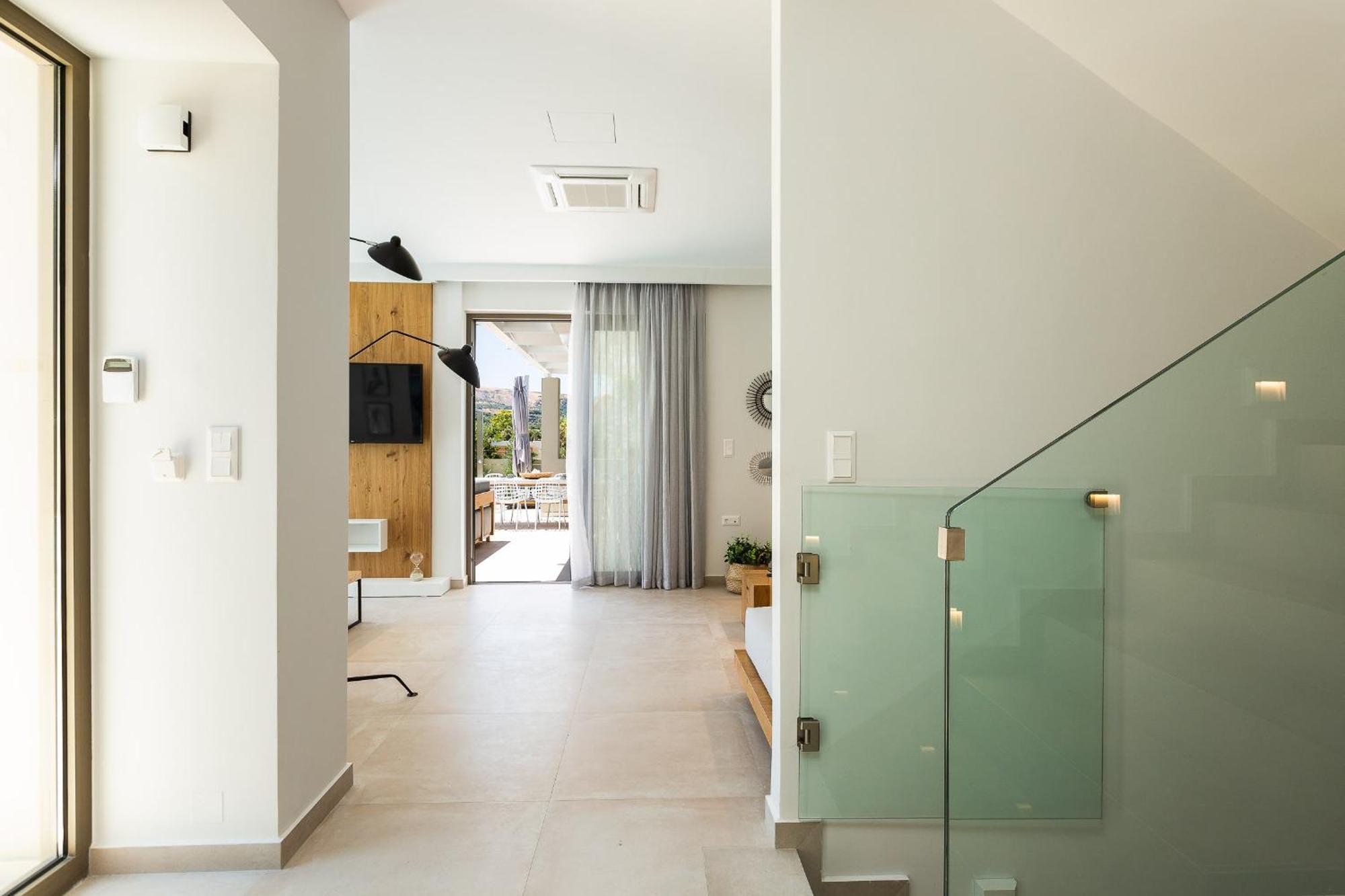 Vasilios Villa, With Pool, Gym & Close To Beach, By Thinkvilla Loutra Buitenkant foto