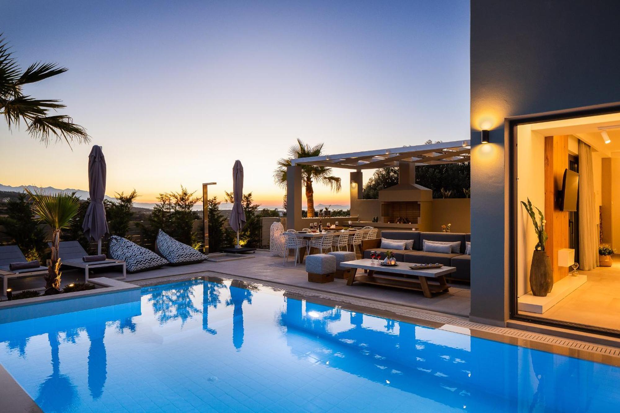 Vasilios Villa, With Pool, Gym & Close To Beach, By Thinkvilla Loutra Buitenkant foto