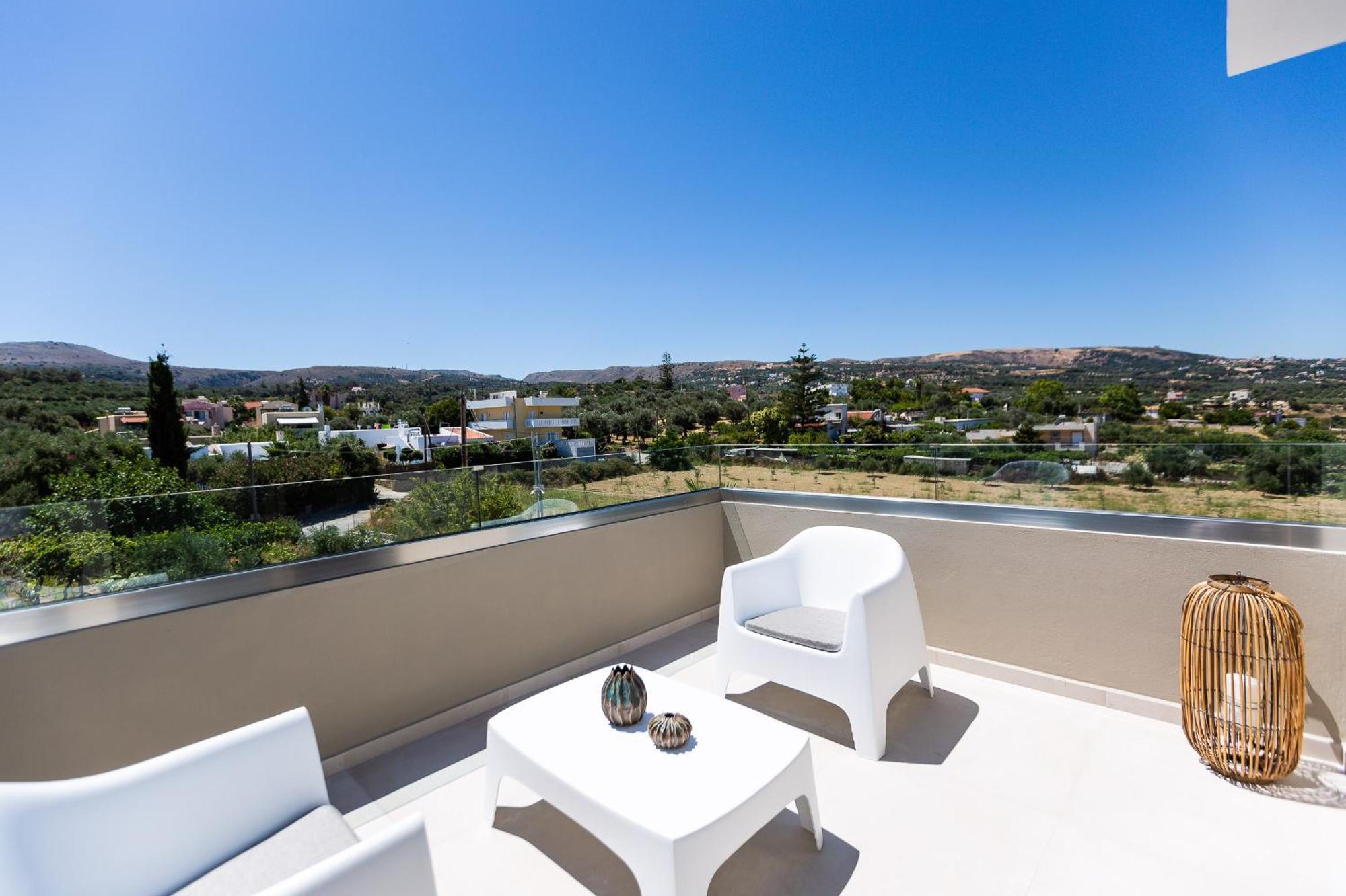 Vasilios Villa, With Pool, Gym & Close To Beach, By Thinkvilla Loutra Buitenkant foto