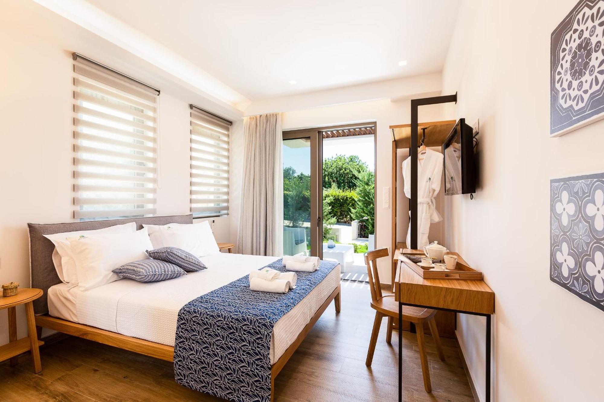 Vasilios Villa, With Pool, Gym & Close To Beach, By Thinkvilla Loutra Buitenkant foto